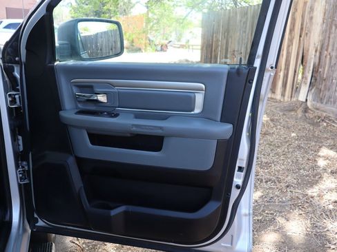 Used 2017 RAM 2500 SLT AWD/4WD image 26