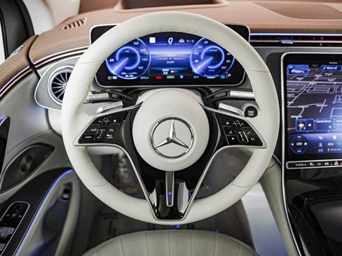 Certified 2023 Mercedes-Benz EQS 450+ SUV image 11