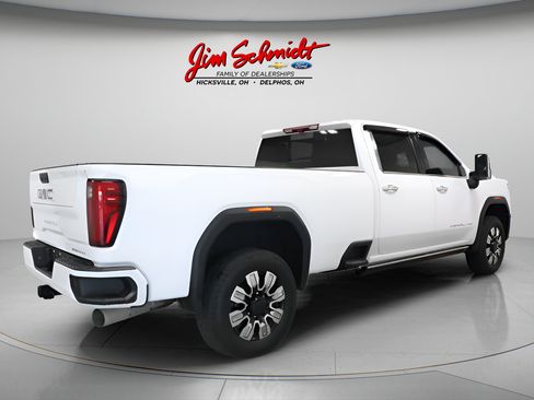 Used 2026 GMC Sierra 3500 Denali w/ Denali Reserve Package AWD/4WD image 6