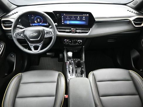 Used 2024 Chevrolet TrailBlazer ACTIV w/ Convenience Package FWD image 16