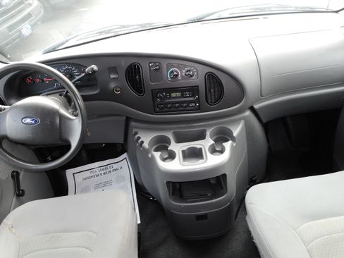 Used 2008 Ford E-350 and Econoline 350 Super Duty image 20