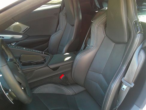 Used 2023 Chevrolet Corvette Stingray Preferred Cpe w/ Battery Protection Package image 15