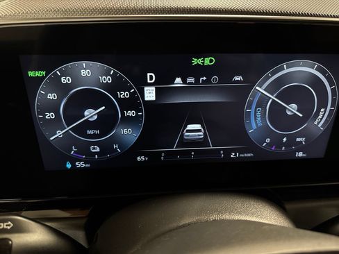 New 2026 Kia Niro Wind w/ Wind Preserve Package FWD image 16