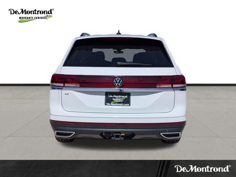 Used 2025 Volkswagen Atlas SE image 6