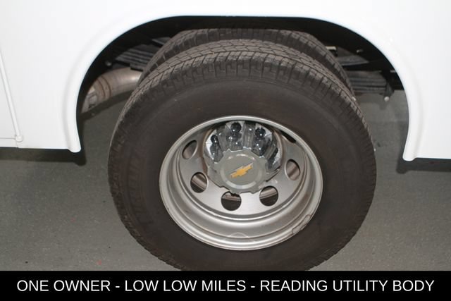 Used 2025 Chevrolet Silverado 3500 W/T AWD/4WD image 9