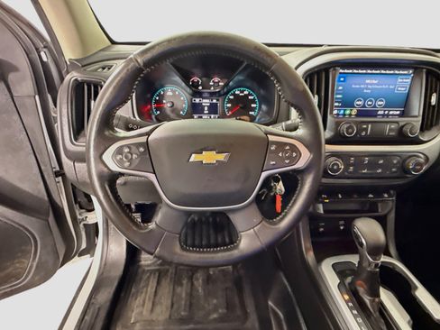 Used 2022 Chevrolet Colorado LT w/ Fleet Safety Package RWD image 13