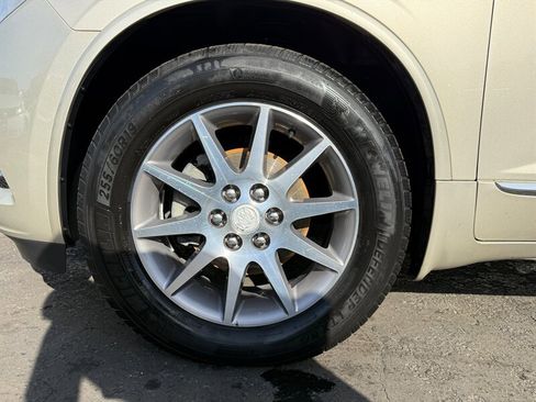 Used 2014 Buick Enclave Leather image 9