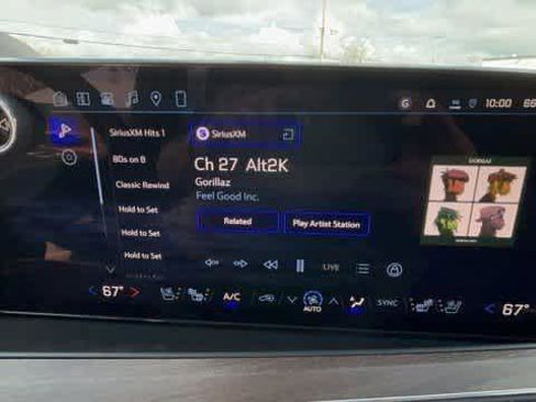 New 2026 Chevrolet Suburban High Country AWD/4WD image 16