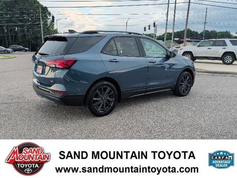 Used 2024 Chevrolet Equinox RS FWD image 3