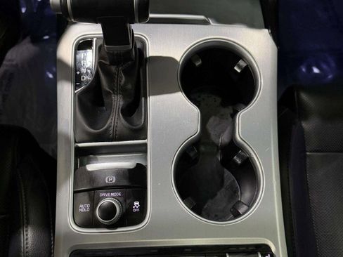 Used 2019 Kia Stinger GT1 image 32