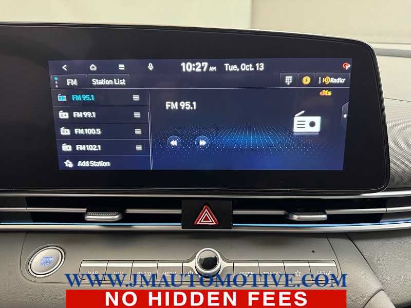 Used 2024 Hyundai Elantra SEL FWD image 22