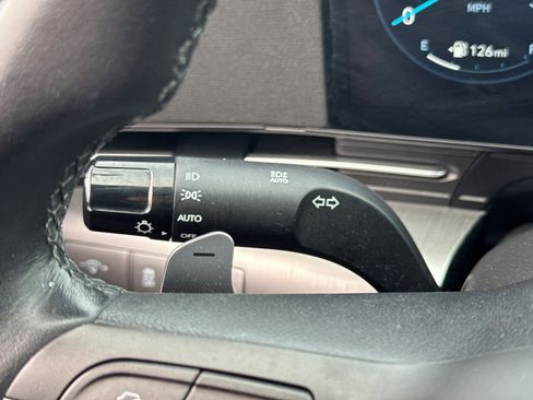 Used 2024 Hyundai Kona SEL w/ Convenience Package image 19