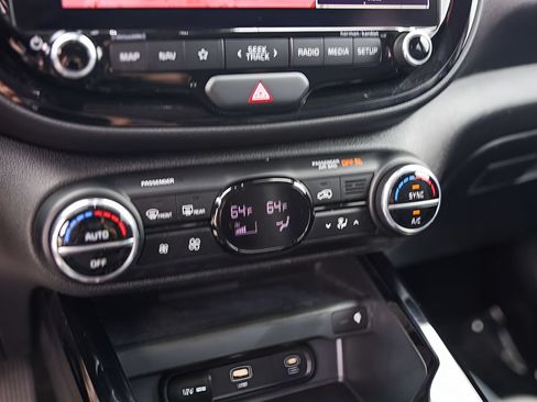 Used 2024 Kia Soul GT-Line w/ Option Group 020 FWD image 20
