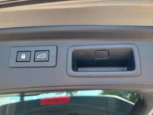 Used 2021 Subaru Forester Limited AWD/4WD image 19