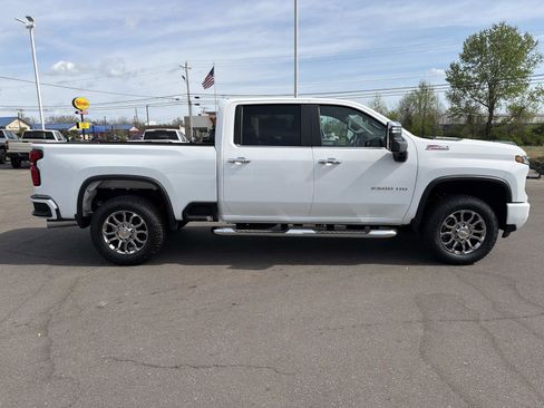 New 2026 Chevrolet Silverado 2500 LT w/ Z71 Chrome Sport Edition AWD/4WD image 13