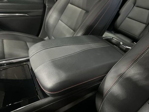 Used 2025 Chevrolet Traverse Z71 w/ Enhanced Driving Package AWD/4WD image 28
