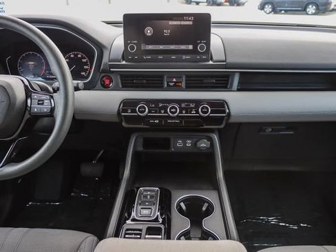 Certified 2024 Honda Pilot LX image 15