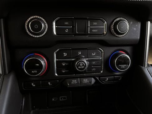 Used 2022 Chevrolet Tahoe LT image 20