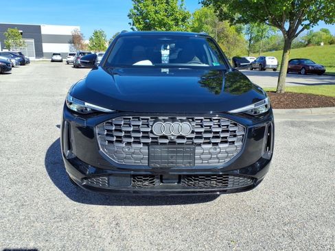 Used 2025 Audi Q5 Premium Plus AWD/4WD image 3