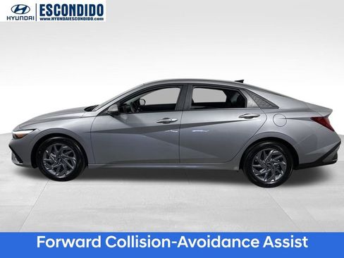 Certified 2025 Hyundai Elantra Blue image 2