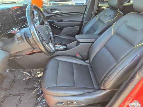 Used 2024 Chevrolet Trax ACTIV w/ Driver Confidence Package FWD image 11