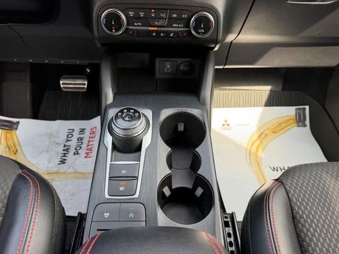 Used 2023 Ford Escape ST-Line image 15