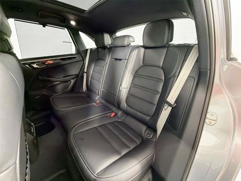 Used 2025 Porsche Macan S AWD/4WD image 26