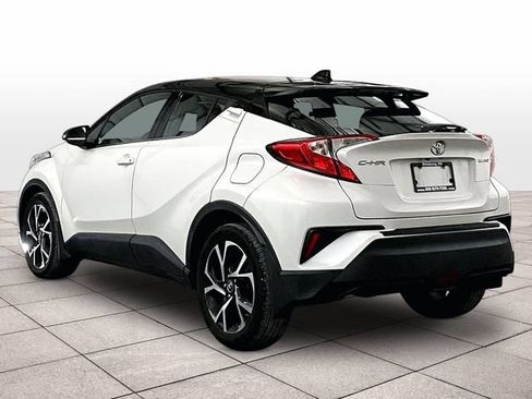 Used 2019 Toyota C-HR Limited FWD image 10