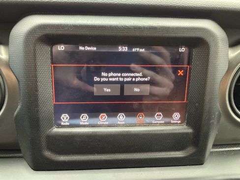 Used 2022 Jeep Wrangler Sport AWD/4WD image 23