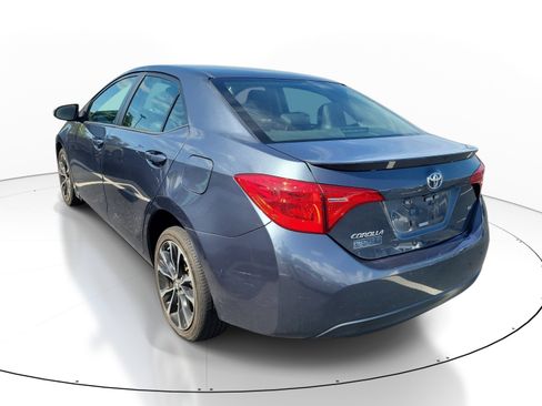 Used 2018 Toyota Corolla SE FWD image 3