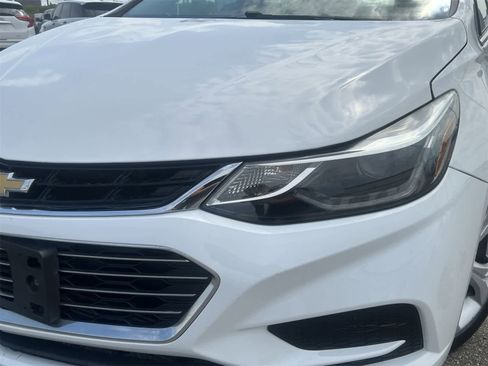 Used 2019 Chevrolet Cruze LT w/ LT Fleet Convenience Package image 11