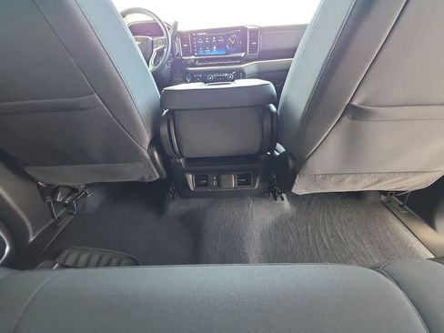 Used 2025 Chevrolet Silverado 2500 LT w/ Convenience Package image 22