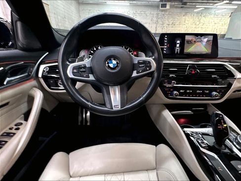 Used 2017 BMW 540i RWD image 8