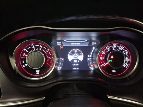 Used 2016 Dodge Challenger SXT w/ Driver Convenience Group image 25