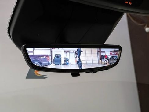Used 2021 Cadillac Escalade ESV Sport Platinum RWD image 25