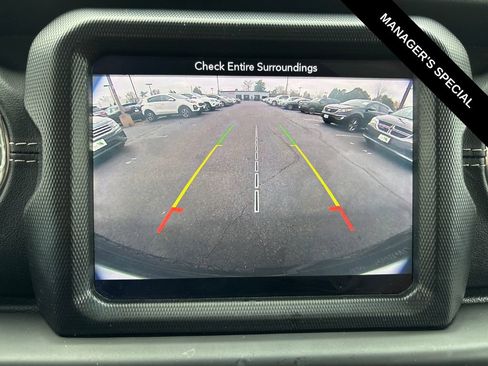 Used 2018 Jeep Wrangler Unlimited Sahara image 26