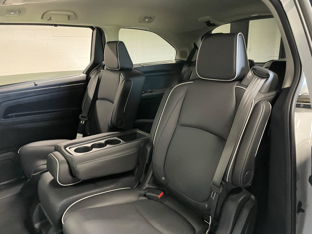 Used 2026 Honda Odyssey Elite image 13