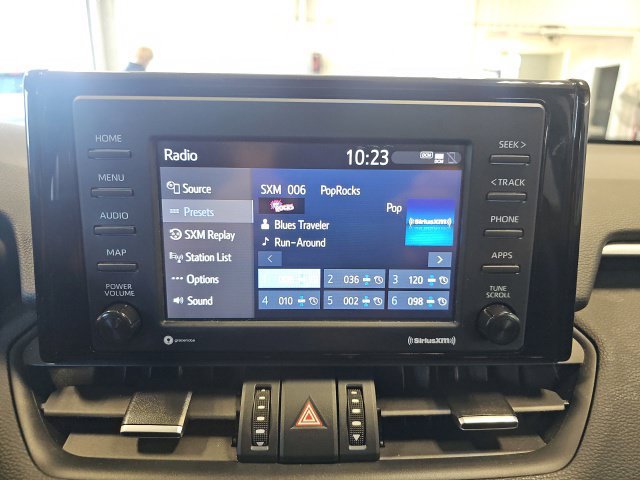 Used 2021 Toyota RAV4 XLE Premium AWD/4WD image 27