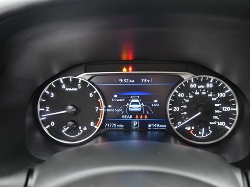 Used 2024 Nissan Altima 2.5 SR FWD image 16