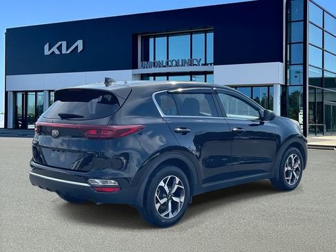 Certified 2022 Kia Sportage LX image 6