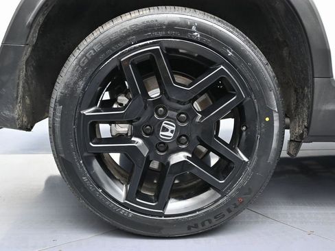 Used 2024 Honda Passport Black Edition image 12