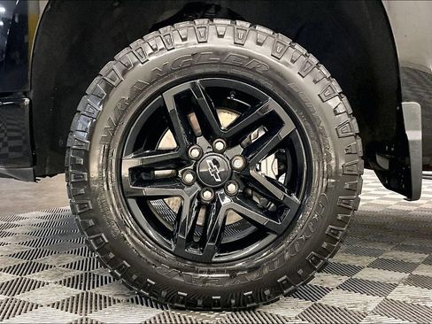 Used 2022 Chevrolet Silverado 1500 LT Trail Boss w/ LT Trail Boss Premium Package AWD/4WD image 8