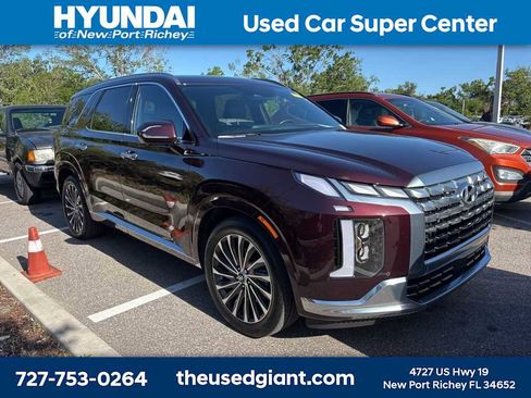 Used 2023 Hyundai Palisade Calligraphy image 4