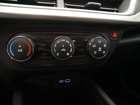 Used 2024 Chevrolet Trax LS FWD image 20