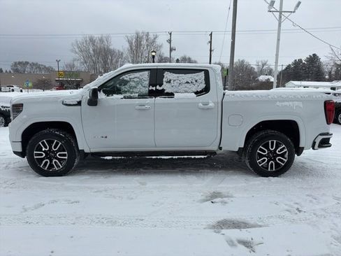 Used 2022 GMC Sierra 1500 AT4 w/ Technology Package AWD/4WD image 6