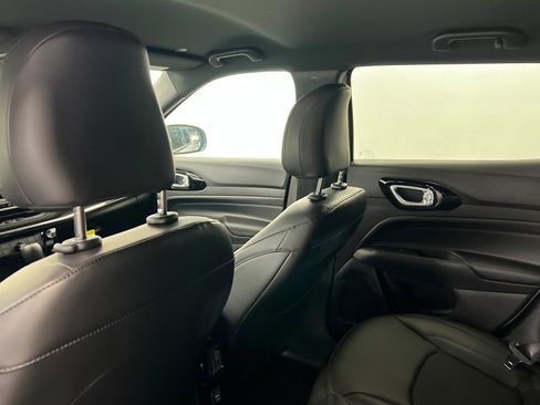 New 2026 Jeep Compass Latitude AWD/4WD image 19