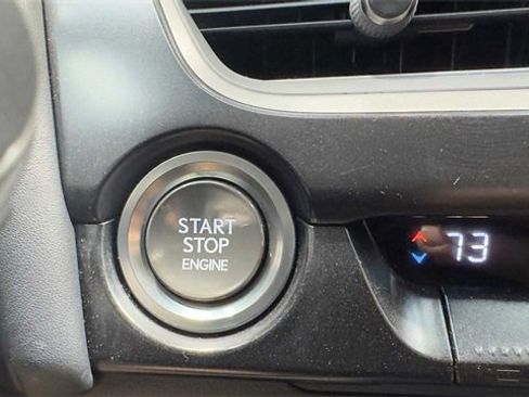 Used 2022 Lexus UX 200 w/ Premium Package image 25