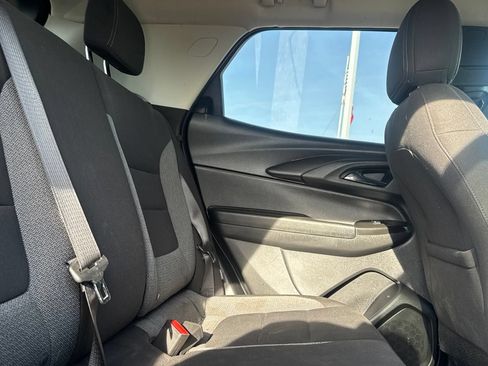 Used 2021 Chevrolet TrailBlazer LT w/ Convenience Package AWD/4WD image 31