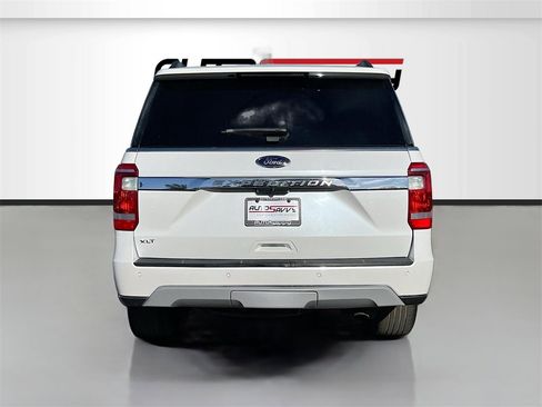 Used 2021 Ford Expedition XLT image 6
