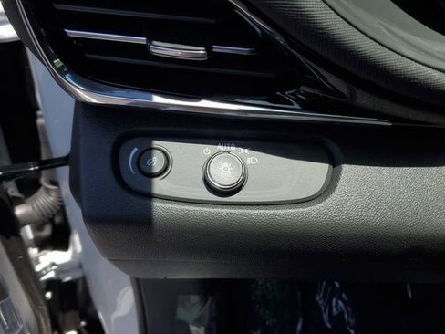 New 2026 Buick Envista Sport Touring FWD image 29